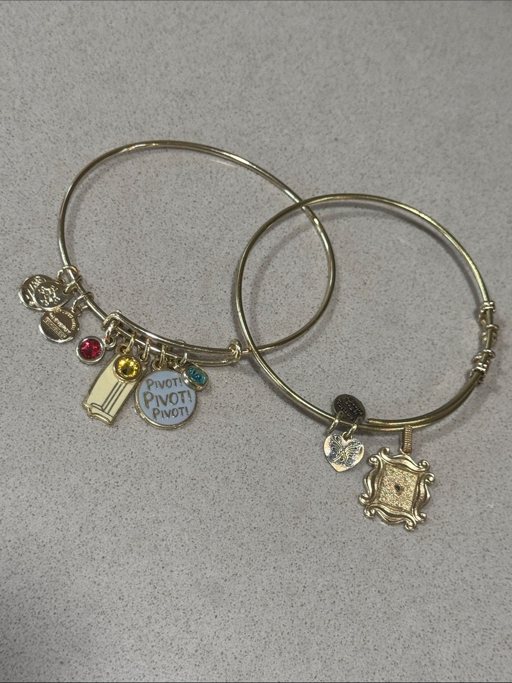 LIMITED EDITION FRIENDS set of 2 bangles